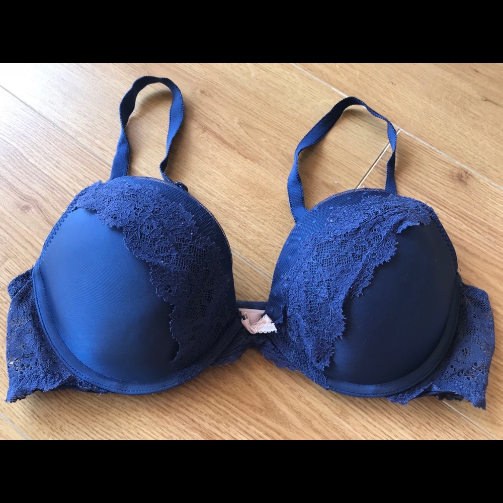 Victoria’s secret bra